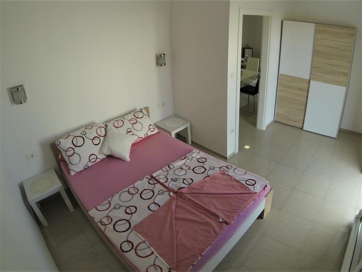 Apartmani Zaric มาลินสกา ภายนอก รูปภาพ