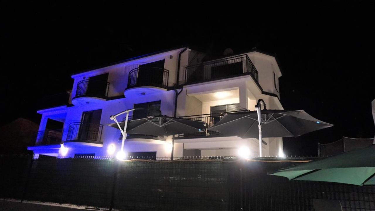 Apartmani Zaric มาลินสกา ภายนอก รูปภาพ