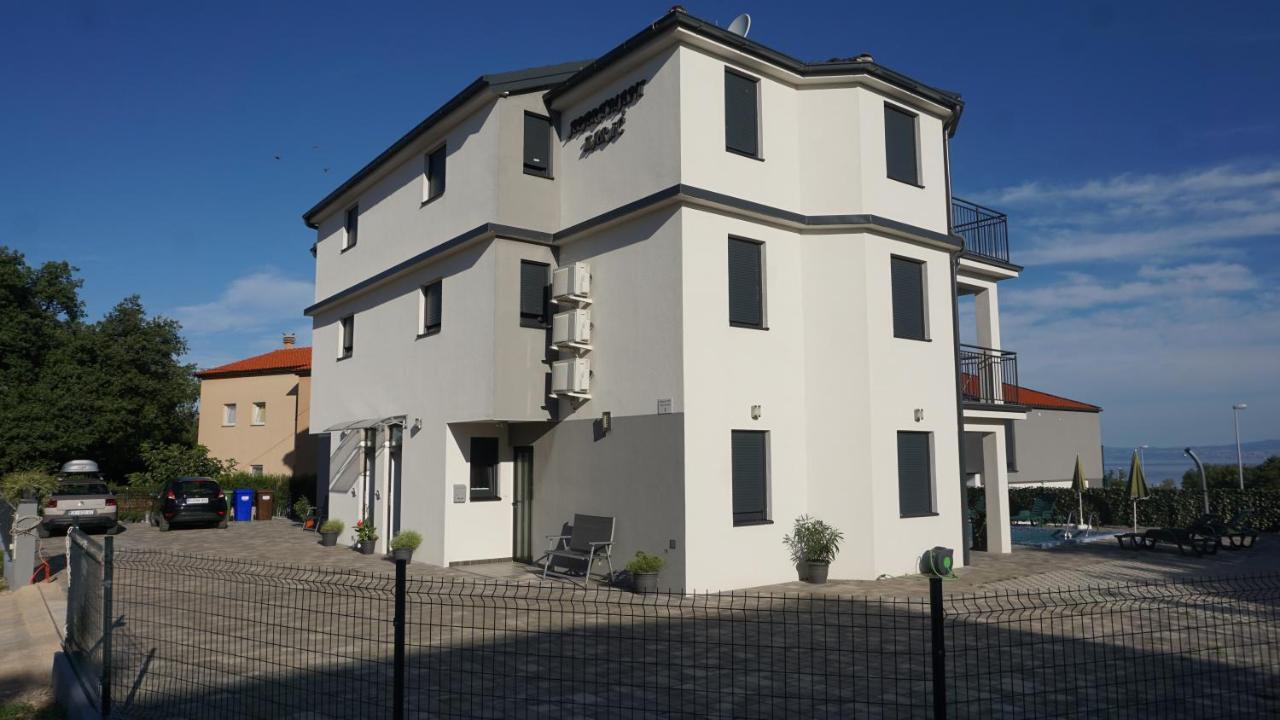 Apartmani Zaric มาลินสกา ภายนอก รูปภาพ