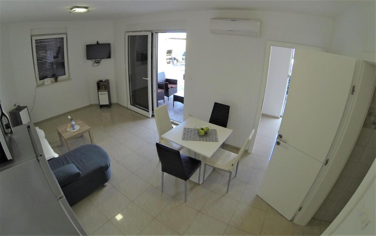 Apartmani Zaric มาลินสกา ภายนอก รูปภาพ