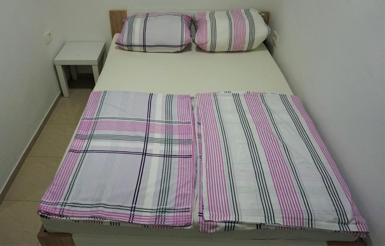 Apartmani Zaric มาลินสกา ภายนอก รูปภาพ