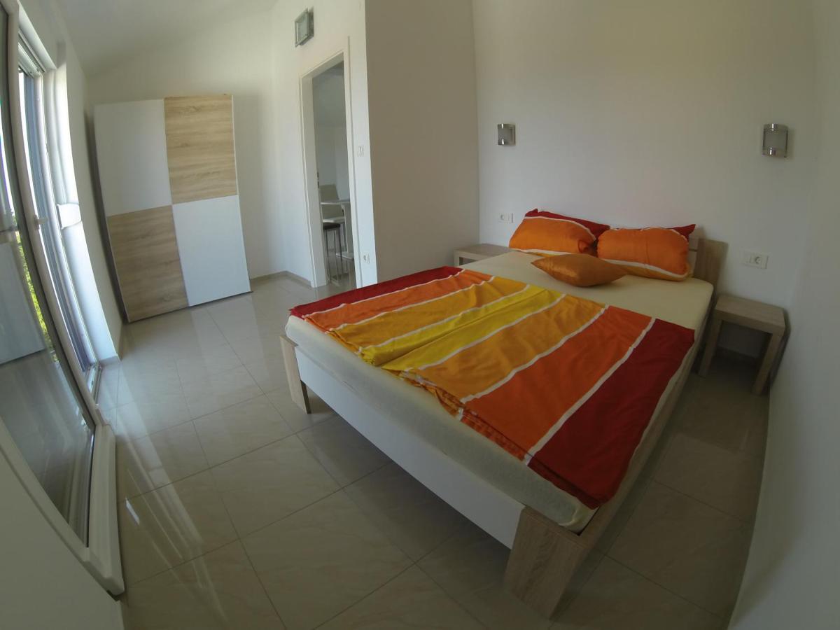 Apartmani Zaric มาลินสกา ภายนอก รูปภาพ